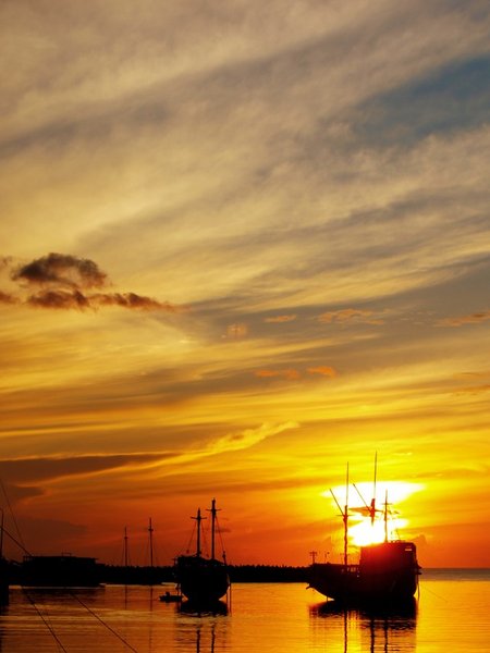 Sunrise at Tanjung Bira port...